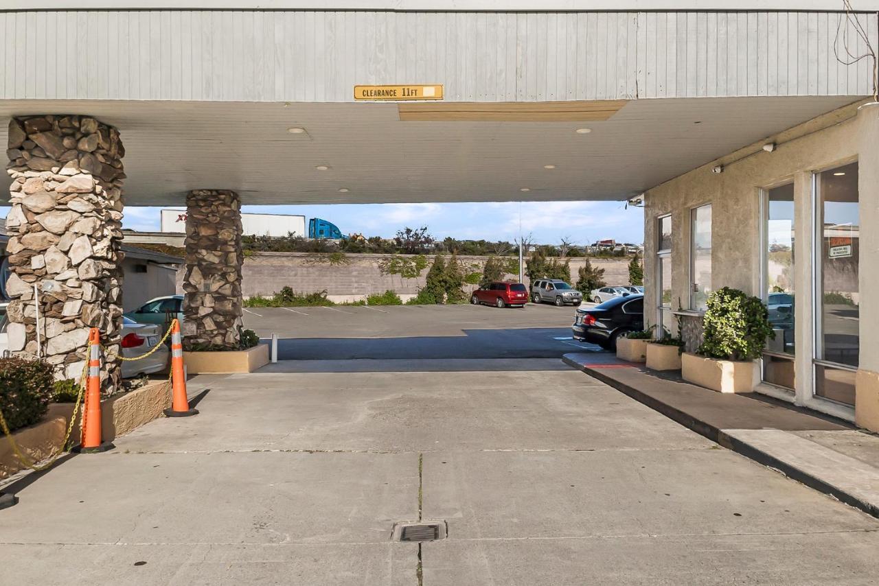 Heritage Inn Express Hayward Exterior foto