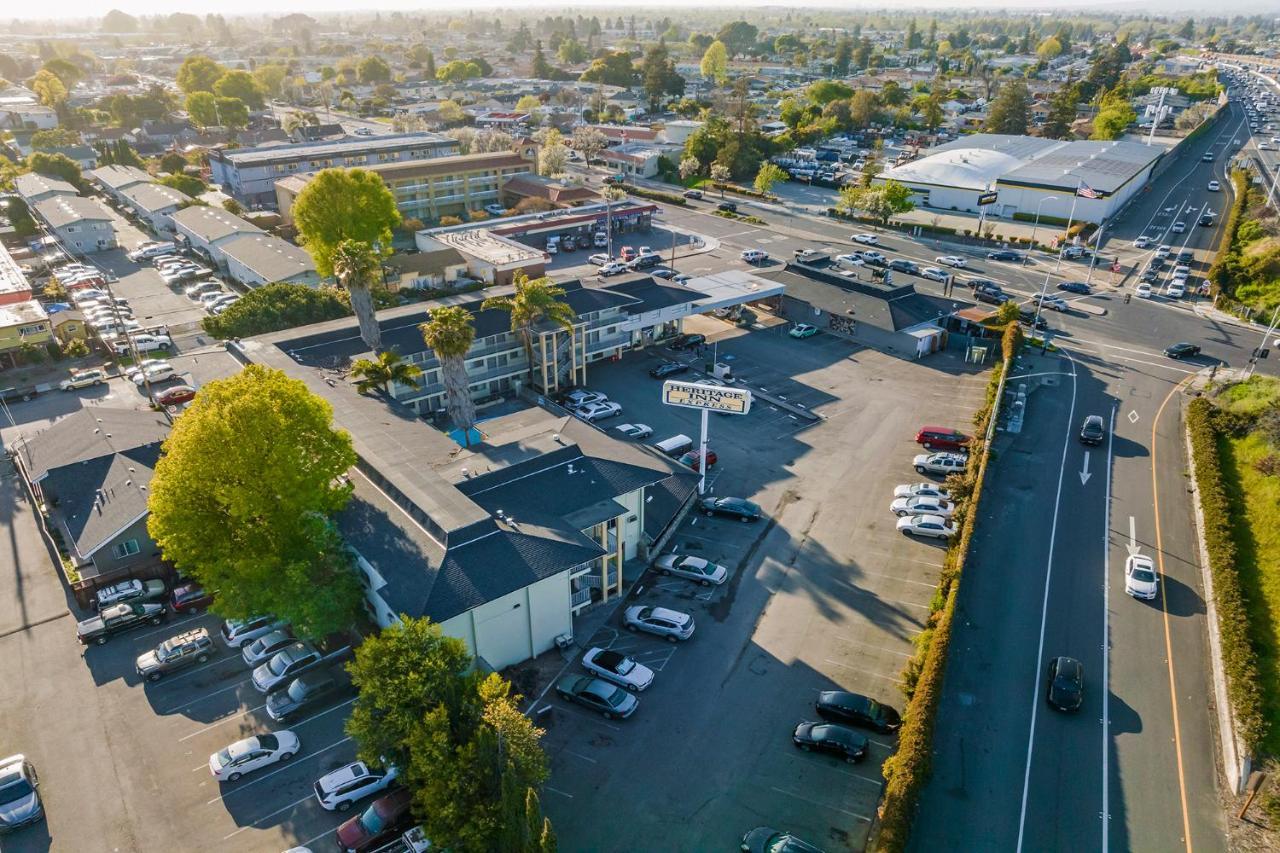 Heritage Inn Express Hayward Exterior foto
