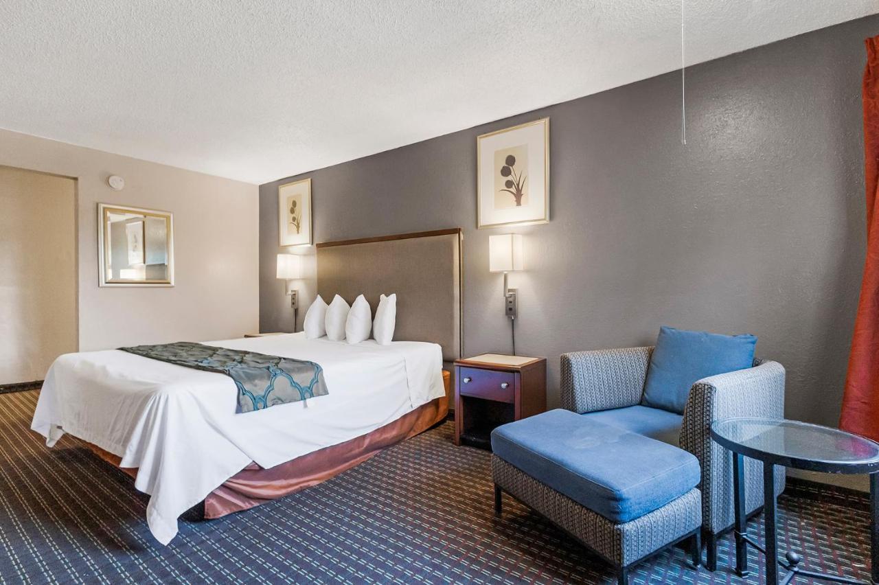 Heritage Inn Express Hayward Exterior foto